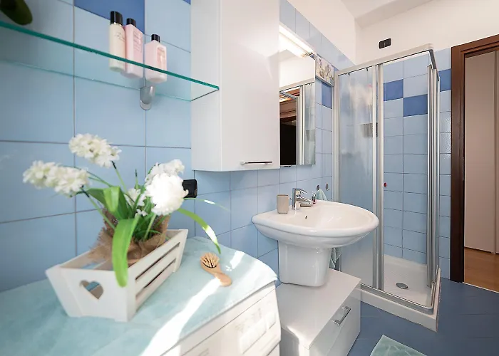 La Promenade - Regarda Travel Lazise